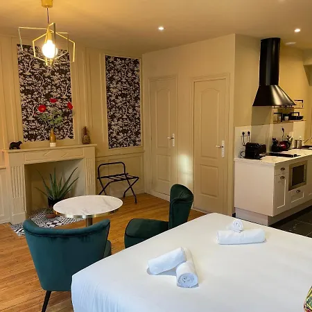 Centre-ville Lancelot Apartment